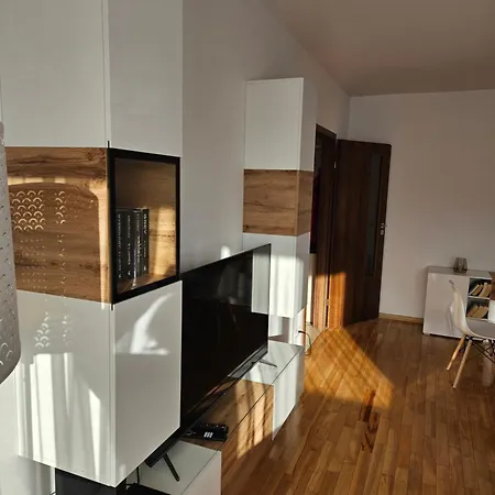 Ak Polnoc * Warsaw